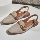 Mocassins Quitterie beige texturé, bride à boucle dorée, vue en paire sur présentoir