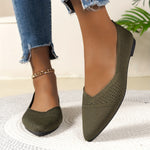 Ballerines vert olive ajourées à bout pointu, vue de dos, semelle noire