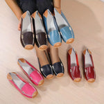 Lot de mocassins à boucle métal : noirs, bleus, roses et bordeaux, plusieurs paires