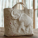 Sac artisanal crème, éléphant en relief sculpté, grandes anses
