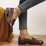 Mocassins en cuir marron avec bride, bout arrondi et talon bloc noir