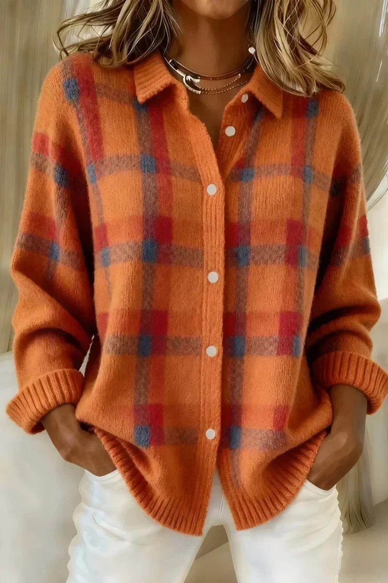 Cardigan en maille orange à carreaux bleu, col, boutons blancs et manches longues