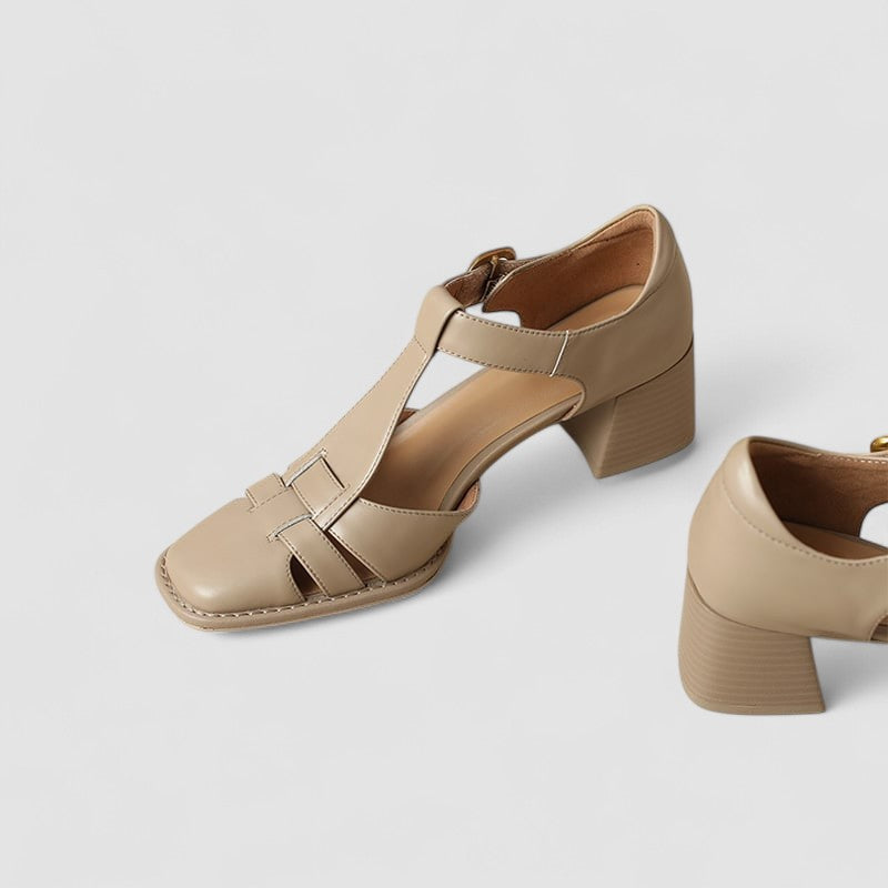 Salomés beige à talon bottier, bride avant et latérale, semelle texturée