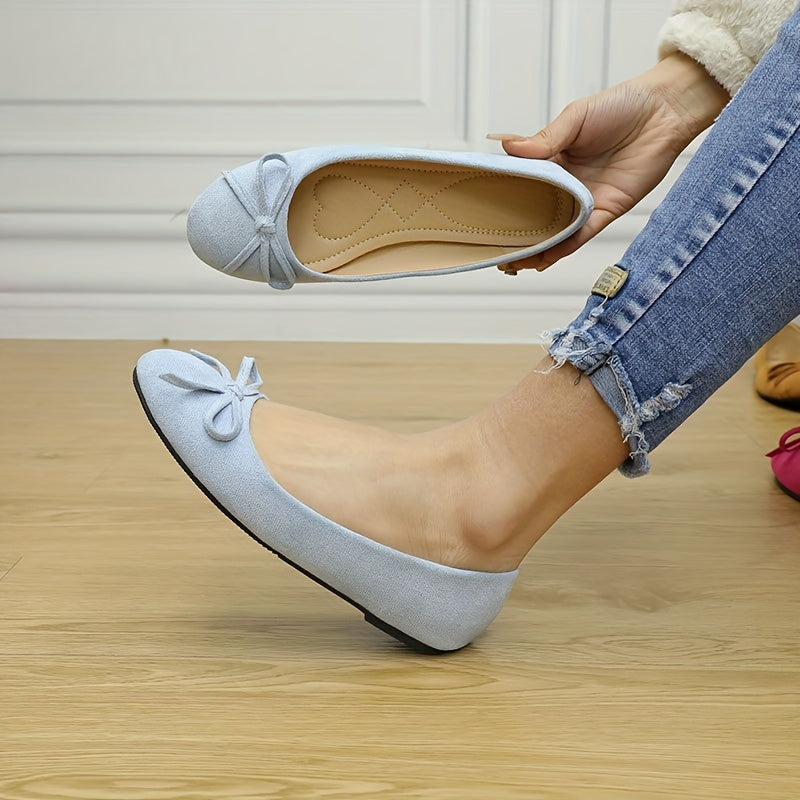 Ballerines souples bleu clair, bout rond, nœud en tissu, semelle contrastée