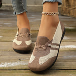 Mocassins tressés Blandine beiges, semelle noire, brides nouées, motif bandes blanches