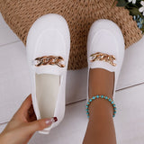 Chaussures plates Léa blanches avec bride chaîne dorée, vue de dessus