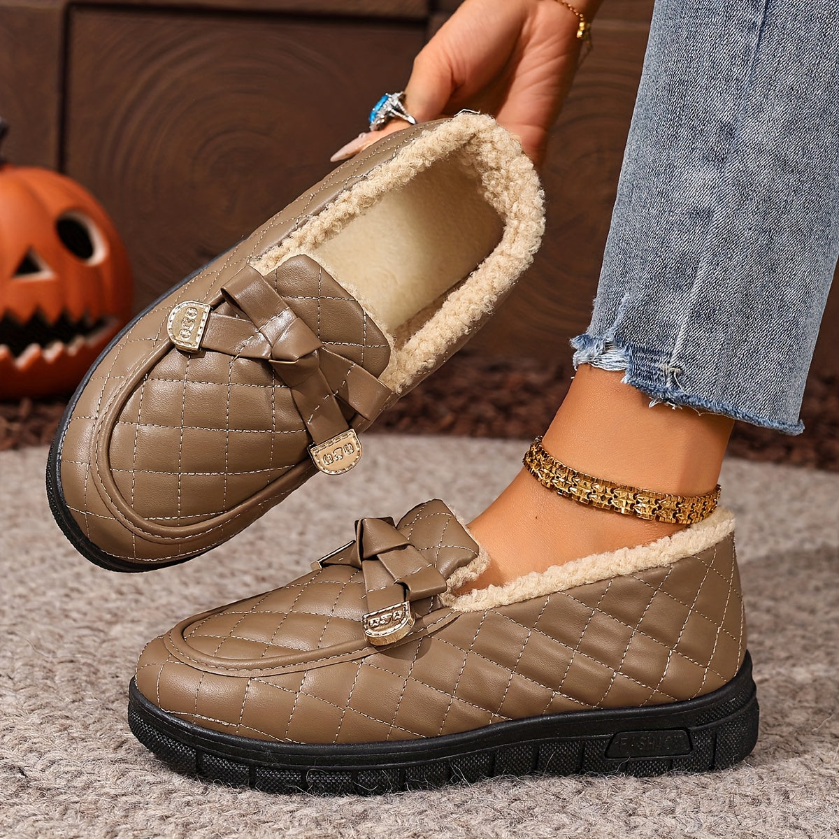 Chaussures confort Pauline à lacets, beige matelassé, semelle épaisse, bride avec boucle