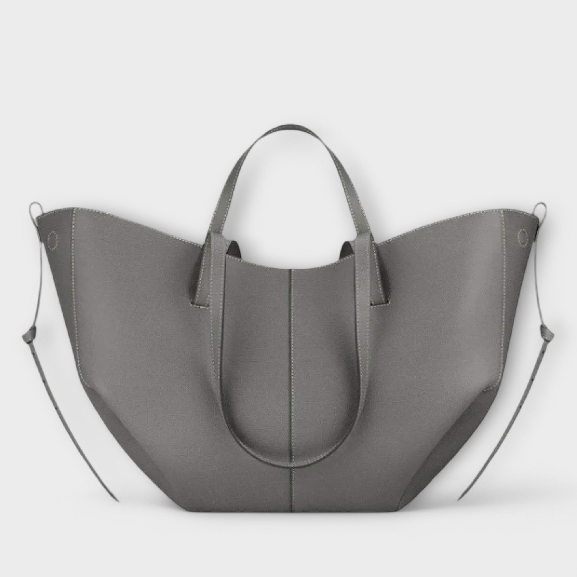 Grand sac cabas en cuir effet lisse gris, anses et couture centrale en U.