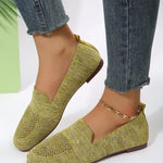 Chaussures plates en maille vert olive, avec chaînette de cheville dorée