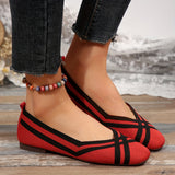 Ballerines souples respirantes rouges à rayures noires et bout en maille