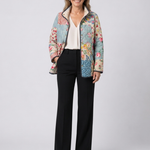 Veste matelassée florale multicolore, col ouvert, fermeture boutonnée, manches 3/4