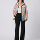 Veste matelassée florale multicolore, col ouvert, fermeture boutonnée, manches 3/4