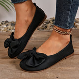 Ballerines à bout arrondi noires à nœud, vue rapprochée du bout