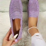 Chaussures plates en maille violette, avec bracelet perles et chaussette blanche