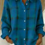 Cardigan à carreaux bleu en tricot brossé, col chemise, boutonnage devant