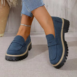 Mocassins bleu marine à semelle crantée, bouts mocassin et patte