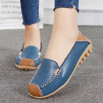 Mocassins à boucle Bérénice bleus, coutures contrastées et semelle claire