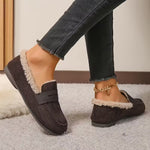 Mocassins marron foncé en daim avec doublure fourrée et bride centrale sur le dessus