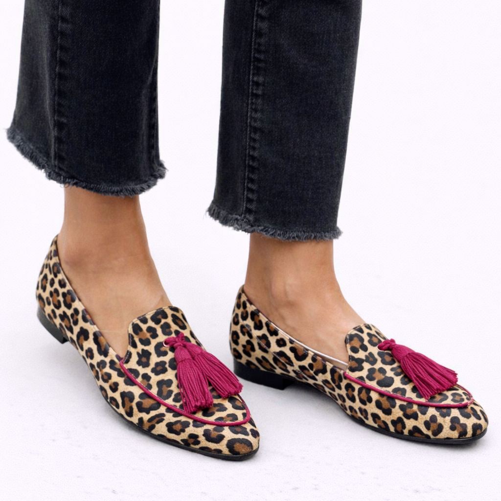 Mocassins Rihanna à motif léopard, bout en amande, franges rose fuchsia