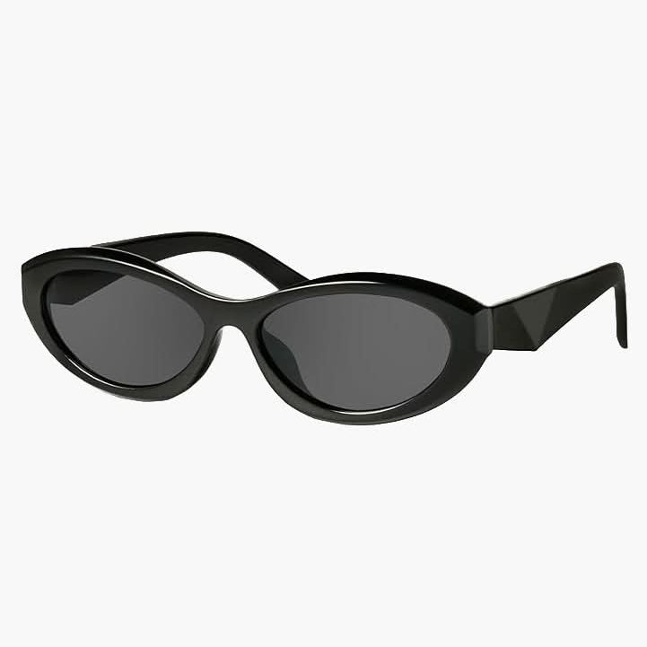 Lunettes de soleil minimalistes noires, monture ajustée et verres foncés