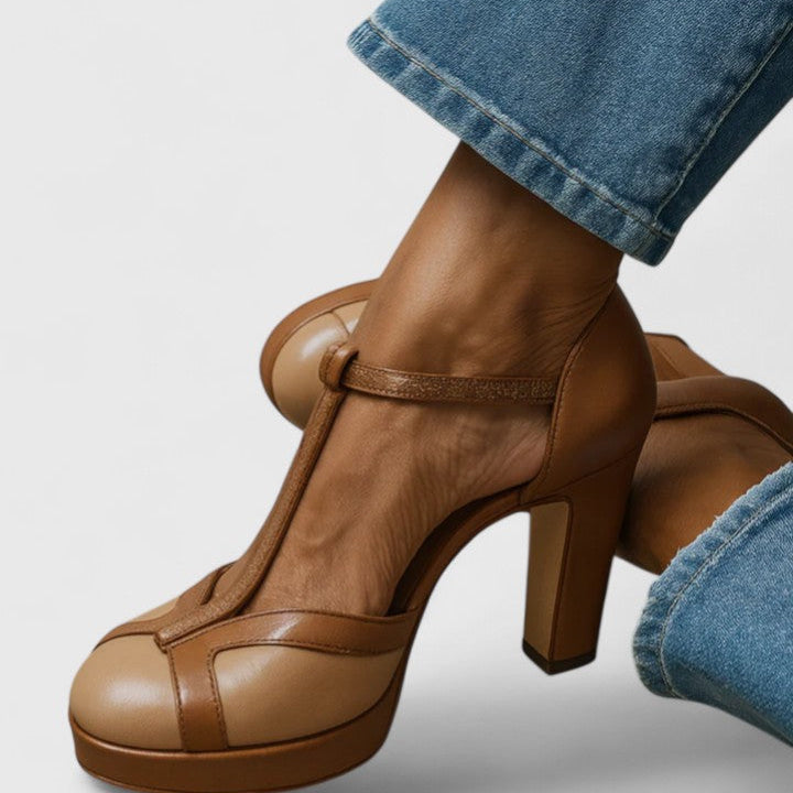 Chaussures à talon marron avec plateforme et bride sur le cou-de-pied, bout rond