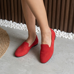 Mocassins souples en daim rouge, bout pointu, petit talon bloc