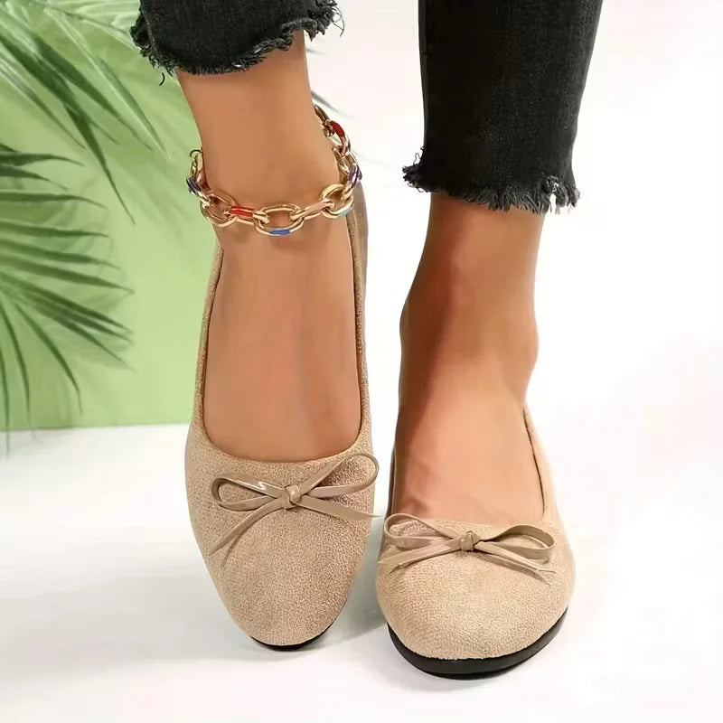 Ballerines beiges en tissu à nœud à l’avant