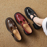 Chaussures Mary Jane à talon bloc rouge bordeaux et marron foncé, bouts ronds