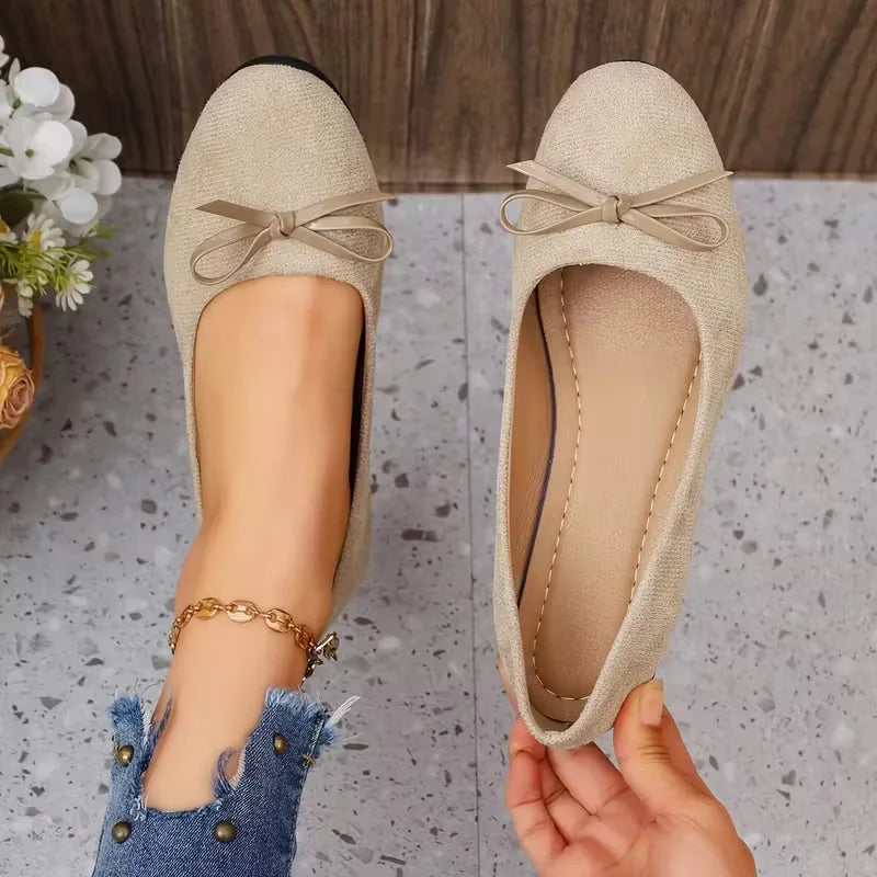 Ballerines beiges à nœud, vue ouverte et dessus du pied
