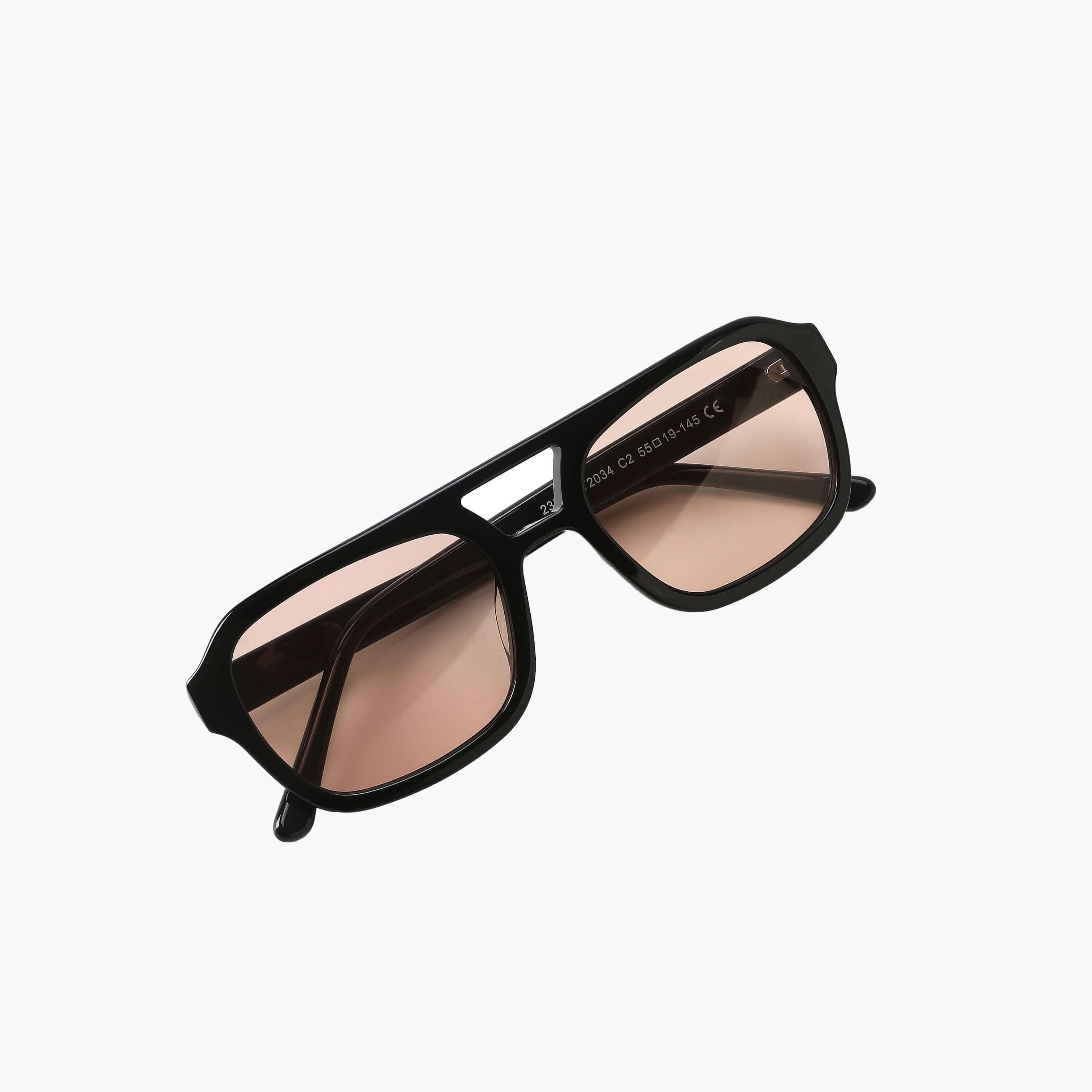 Lunettes de soleil Jaslynn à monture noire, verres ambrés