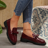 Mocassins vernis bordeaux à semelle épaisse, semelle crantée et bride
