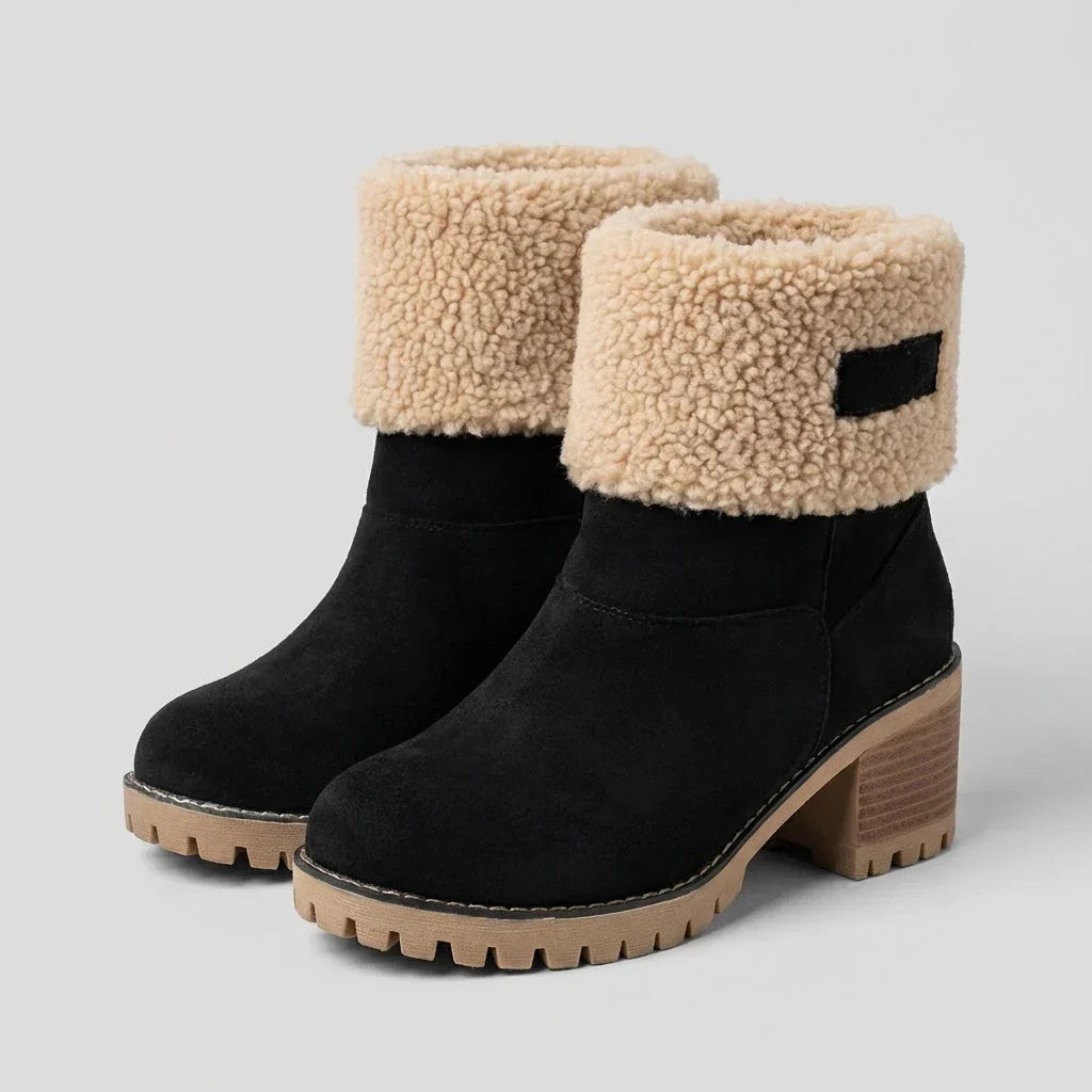 Bottes daim noir fourrées sherpa, revers beige, semelle crantée et talon carré