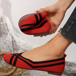 Ballerines rouges à rayures noires, tissu respirant et semelle brun