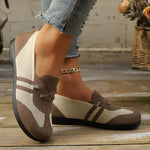 Mocassins tressés Blandine beiges, brides nouées, motif bandes blanches, semelle noire