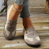 Mocassins tressés Blandine beiges, brides nouées, motif bandes blanches, semelle noire
