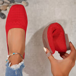 Ballerines tissées rouges, vue dessus et semelle, style enfiler