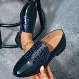 Mocassins vernis bleus à empiècement effet croco et bout pointu