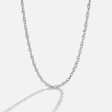 Jeanne – Collier doré avec délicat pendentif en forme de cœur