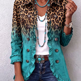 Veste blazer dégradée turquoise avec motif léopard, boutons et volants sur les manches