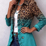 Veste blazer turquoise dégradée motif léopard, rangée de boutons et volants à l’ourlet